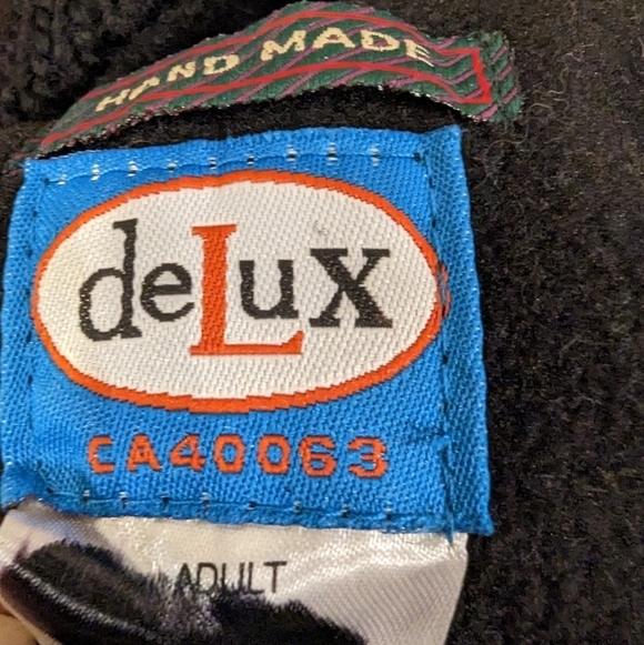 DELUX Knit wits devils hat. Wool, Adult size - Picture 7 of 8